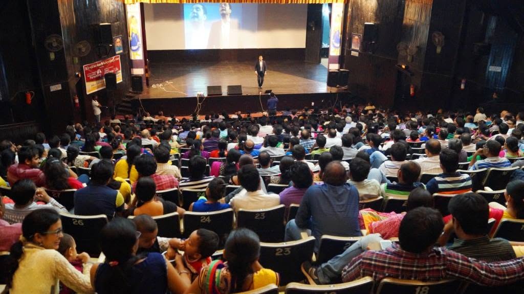 Parikshit Jobanputra live parenting seminar viewed from the audience Parikshit Jobanputra live parenting seminar viewed from the audience